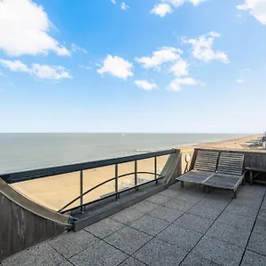 Appartement Penthouse App Met Imposant&eindeloos Zeezicht
